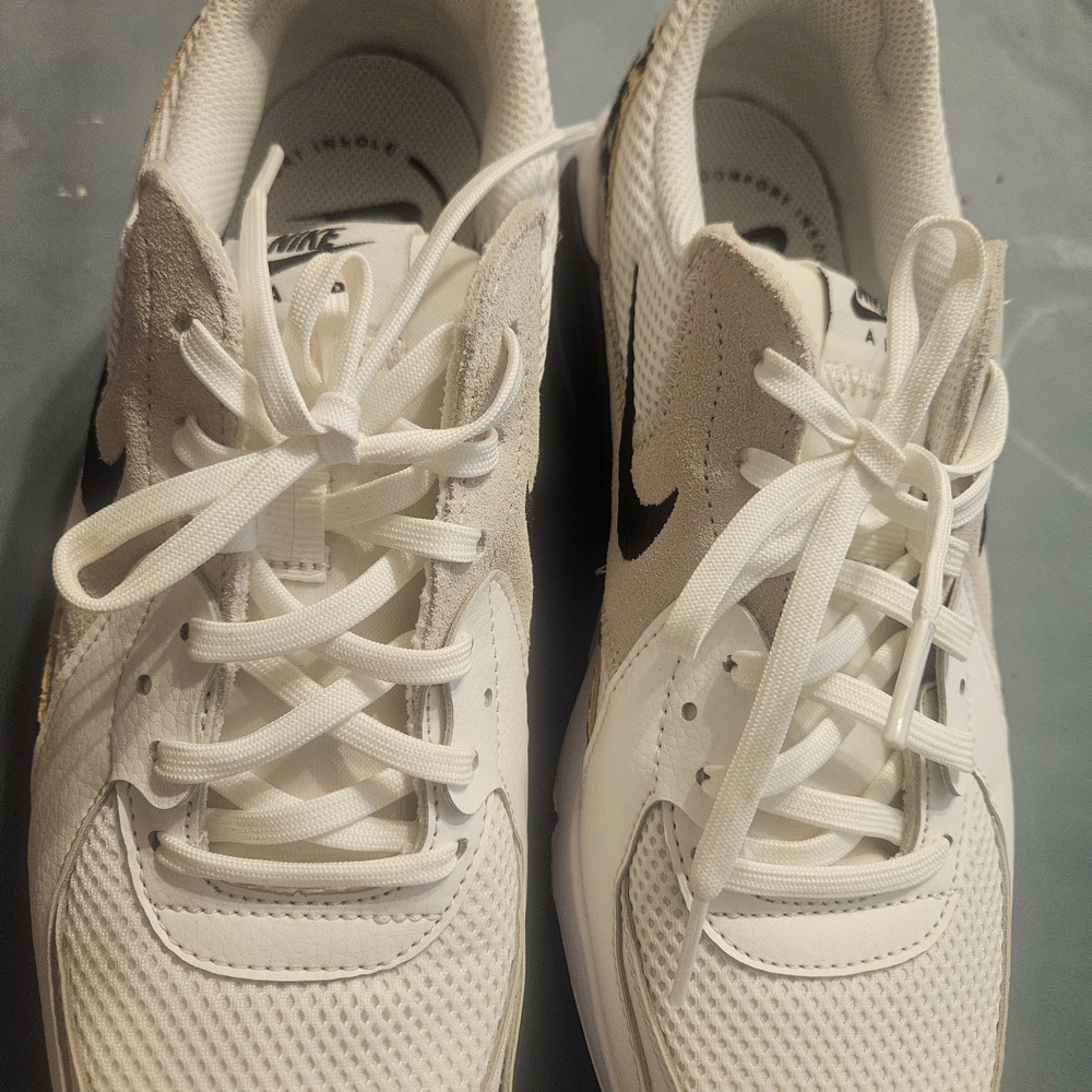 Nike White and Black Women's Sneakers